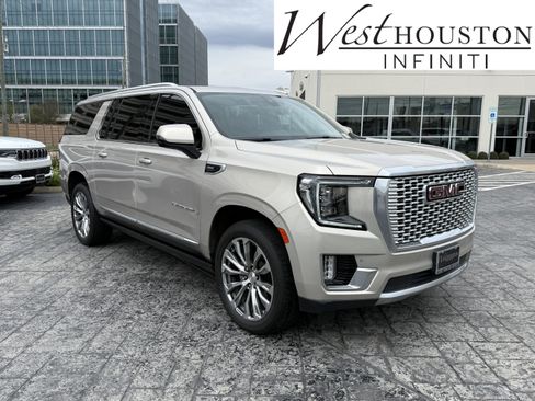 Used 2021 GMC Yukon XL Denali w/ Denali Premium Package image 1