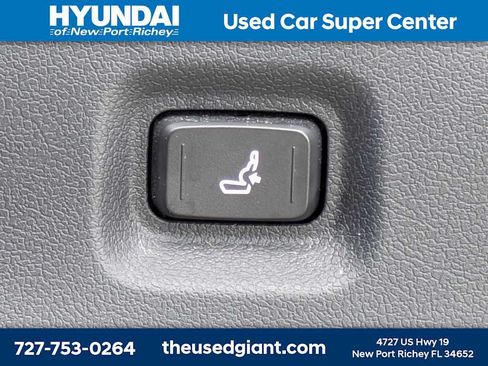 Used 2025 Toyota Tacoma SR5 RWD image 21