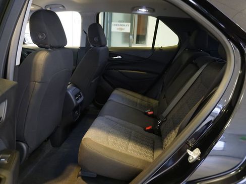 Used 2024 Chevrolet Equinox LT w/ LPO, Floor Liner Package FWD image 11