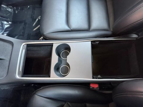 Used 2021 Tesla Model 3 Standard Range Plus RWD image 33