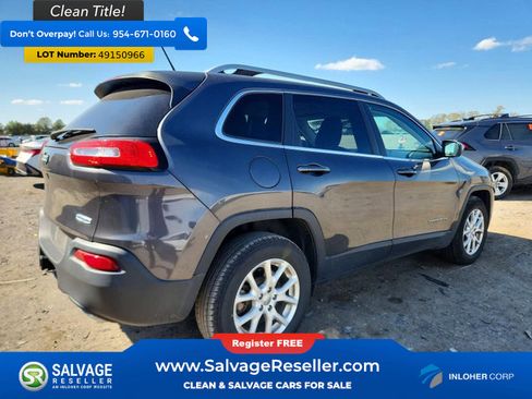 Used 2016 Jeep Cherokee Latitude w/ Cold Weather Group image 4