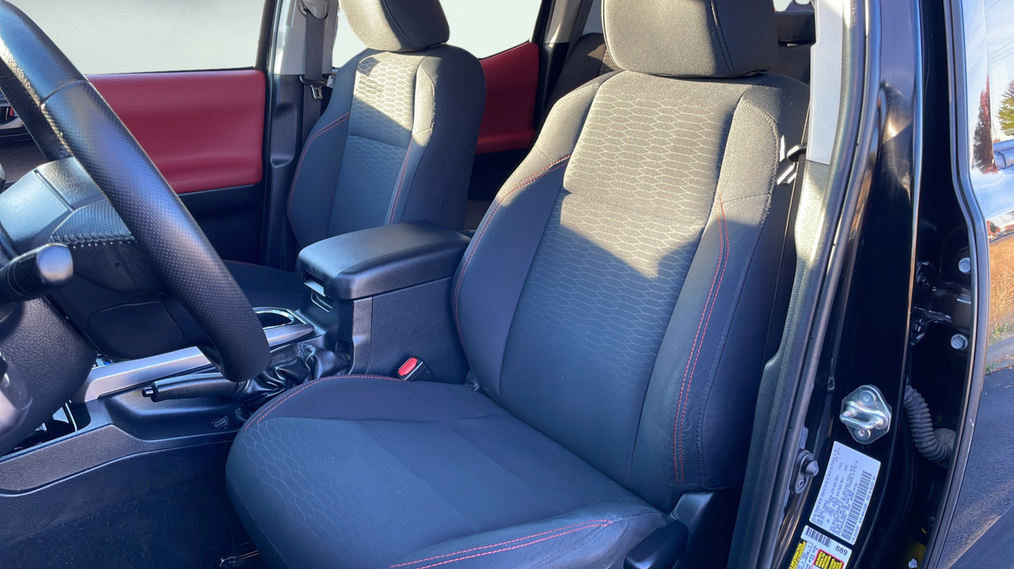 Certified 2019 Toyota Tacoma SR5 AWD/4WD image 17