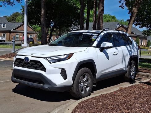Used 2024 Toyota RAV4 XLE w/ Convenience Package AWD/4WD image 1