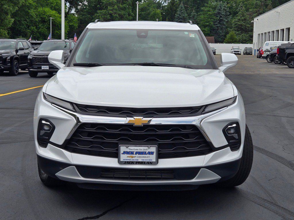 Certified 2024 Chevrolet Blazer LT w/ Convenience Package FWD image 4