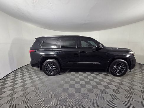 Used 2026 Toyota Sequoia Platinum image 4