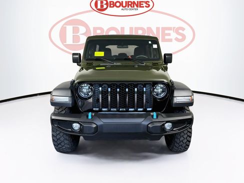 Used 2023 Jeep Wrangler Unlimited AWD/4WD image 4