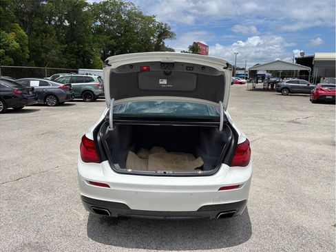 Used 2015 BMW 750Li RWD image 50