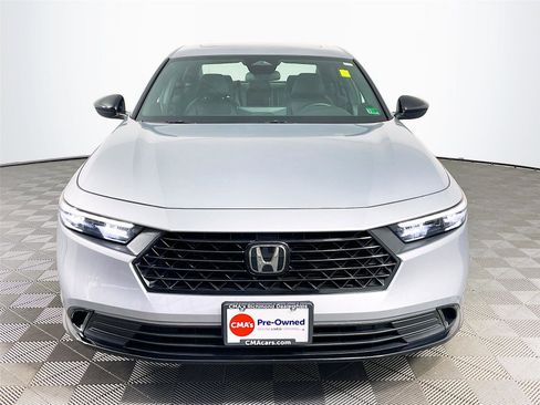 Used 2025 Honda Accord Sport image 2