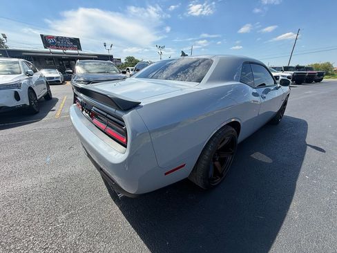 Used 2022 Dodge Challenger R/T w/ Blacktop Package RWD image 3