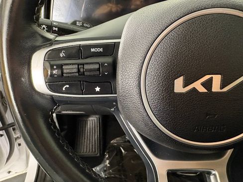 Used 2024 Kia Sportage EX FWD image 24