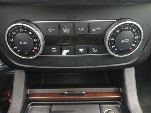 Used 2018 Mercedes-Benz GLS 450 4MATIC image 4