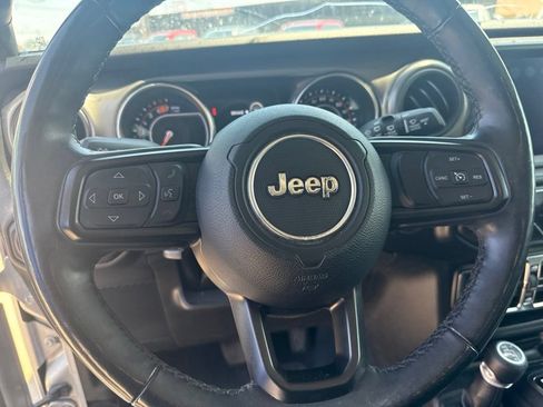 Used 2022 Jeep Wrangler Unlimited Sport AWD/4WD image 21