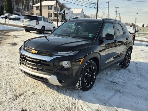 Used 2023 Chevrolet TrailBlazer LT w/ Convenience Package image 11