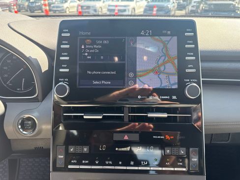 Used 2019 Toyota Avalon Limited w/ Advanced Safety Package FWD image 23