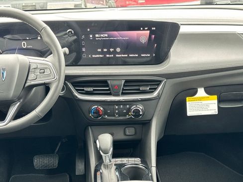 New 2026 Buick Encore GX Preferred w/ Comfort Package AWD/4WD image 19