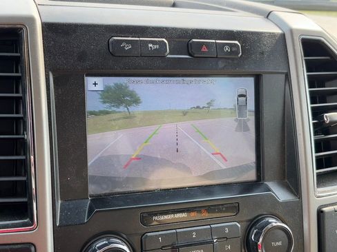 Used 2017 Ford F150 Lariat image 9