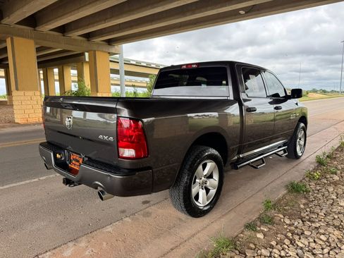Used 2014 RAM 1500 Express AWD/4WD image 3