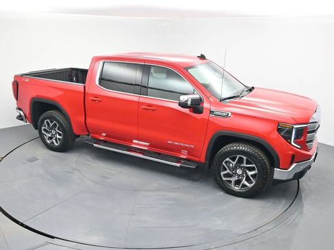 New 2026 GMC Sierra 1500 SLE image 24