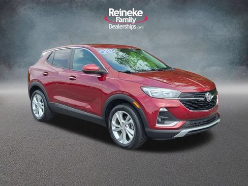 Used 2023 Buick Encore GX Preferred w/ Cold Weather Comfort Package FWD image 3