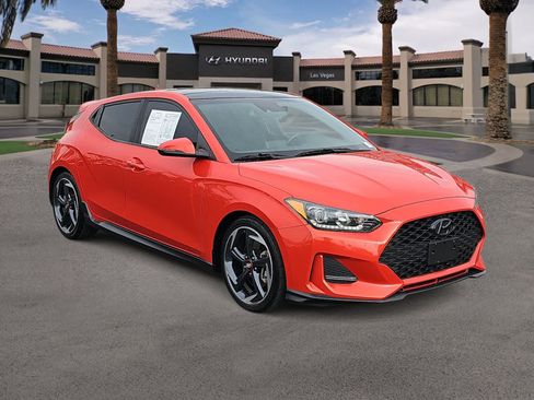 Used 2019 Hyundai Veloster Turbo FWD image 2