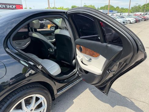 Used 2016 Mercedes-Benz C 300 4MATIC Sedan image 12