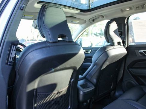 Used 2025 Volvo XC60 B5 Plus image 35