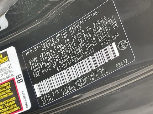 Used 2022 Toyota Avalon Limited image 34