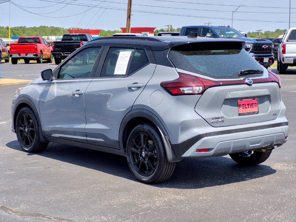 Used 2021 Nissan Kicks SR FWD image 4