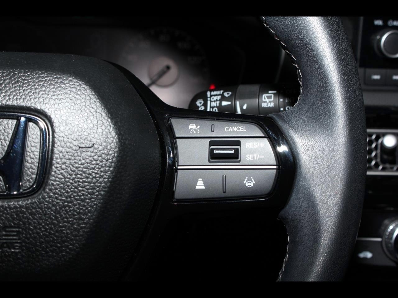 Used 2024 Honda Civic EX-L image 33