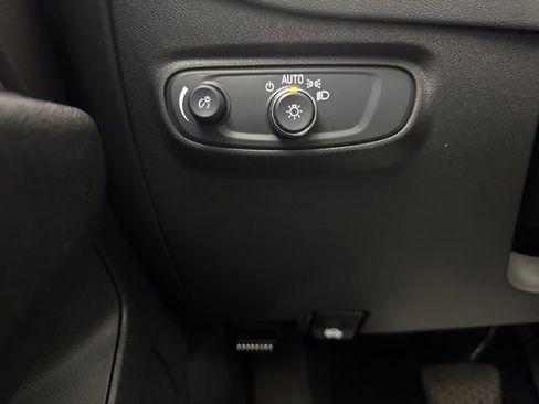 Used 2024 Chevrolet Equinox LT AWD/4WD image 20