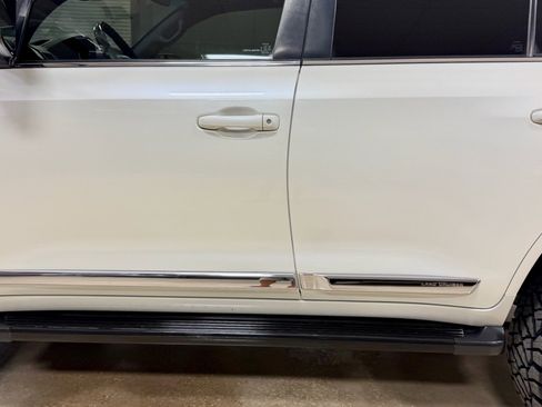Used 2016 Toyota Land Cruiser AWD/4WD image 16
