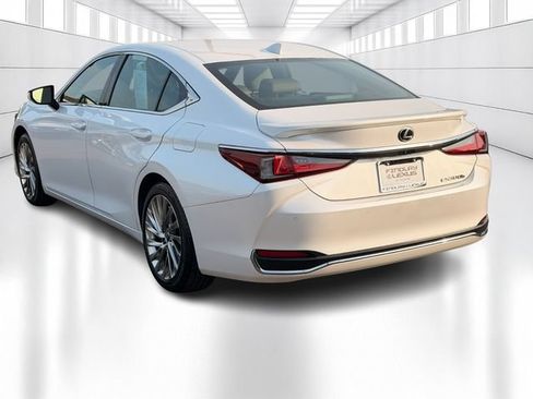 Used 2023 Lexus ES 300h w/ Accessory Package (Z1) FWD image 9