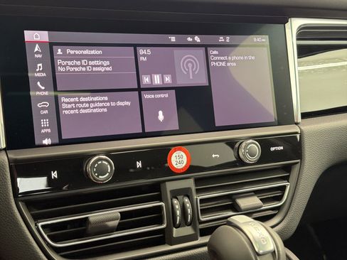 New 2026 Porsche Macan image 22