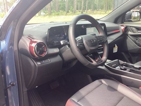 New 2026 Chevrolet Equinox RS w/ Safety and Technology Package FWD image 11