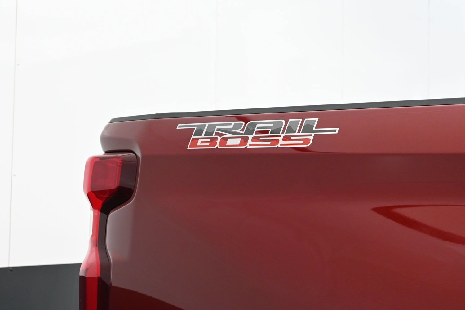 Used 2020 Chevrolet Silverado 1500 LT Trail Boss AWD/4WD image 45