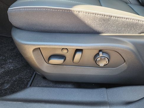 New 2026 Buick Envision Avenir image 18