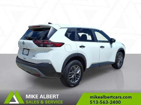 Used 2023 Nissan Rogue S AWD/4WD image 7