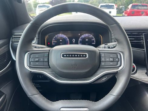 Used 2024 Jeep Wagoneer Series II AWD/4WD image 12
