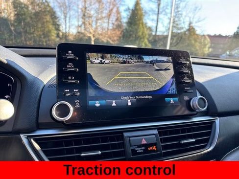 Used 2019 Honda Accord EX image 21