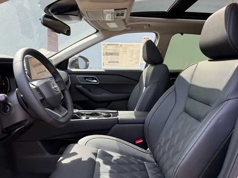 New 2026 Nissan Rogue Platinum w/ Platinum Premium Package AWD/4WD image 14