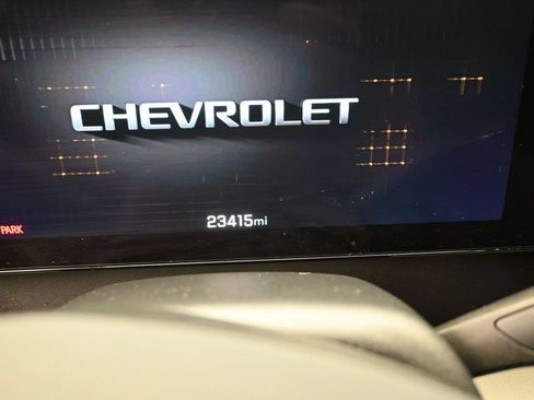 Used 2024 Chevrolet Traverse LT FWD image 13