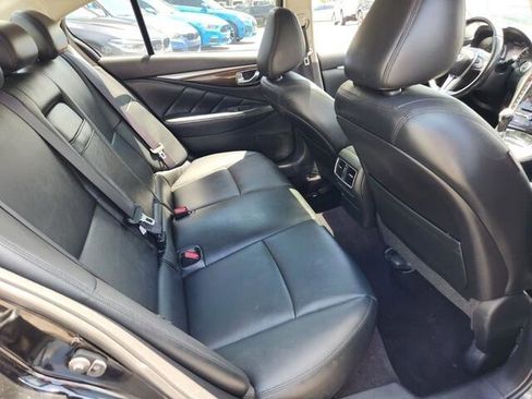 Used 2018 INFINITI Q50 Luxe w/ Essential Package (3.0T Luxe) AWD/4WD image 14