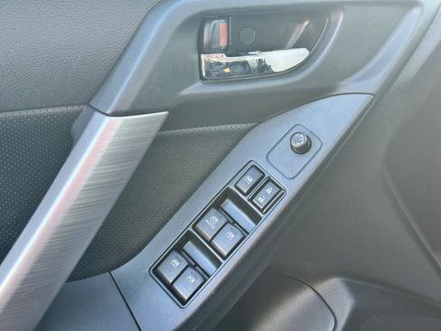 Used 2016 Subaru Forester 2.0XT Touring w/ Eyesight & Navigation System image 34