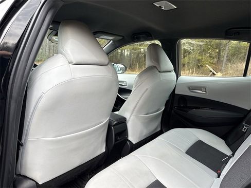 Used 2021 Toyota Corolla XSE image 27