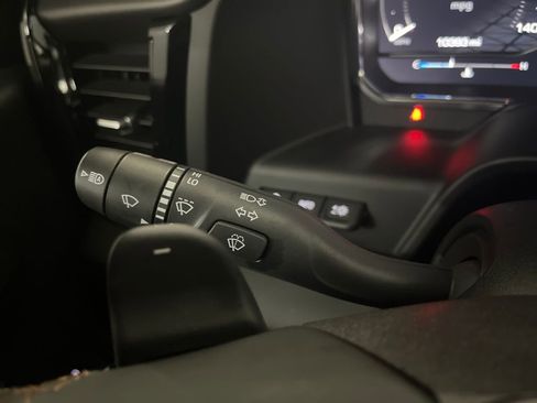 Used 2025 GMC Sierra 1500 AT4 w/ AT4 Premium Package image 49