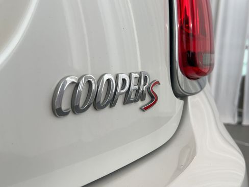 Used 2023 MINI Cooper S w/ Signature Upholstery Package image 36