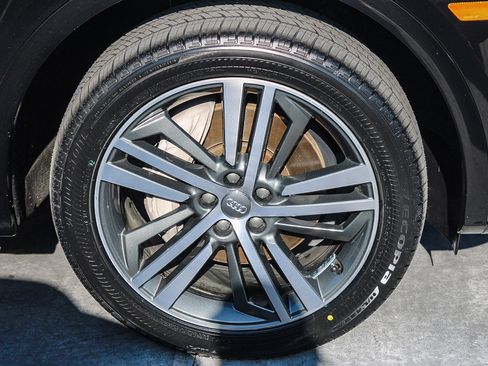 Used 2020 Audi Q5 e Premium Plus w/ Premium Plus Package image 11