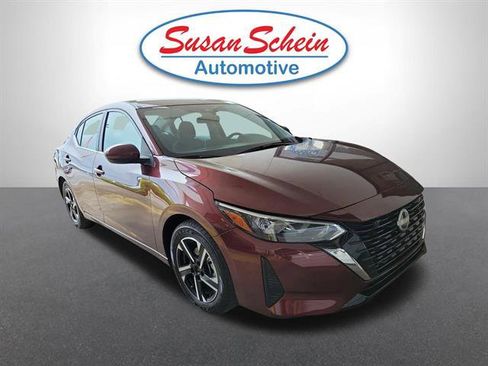 Used 2024 Nissan Sentra SV FWD image 2