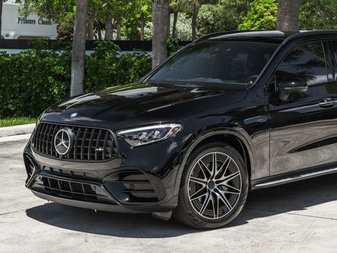 Used 2024 Mercedes-Benz GLC 43 AMG 4MATIC image 2