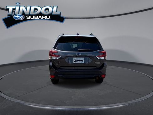 Used 2020 Subaru Forester Premium AWD/4WD image 7